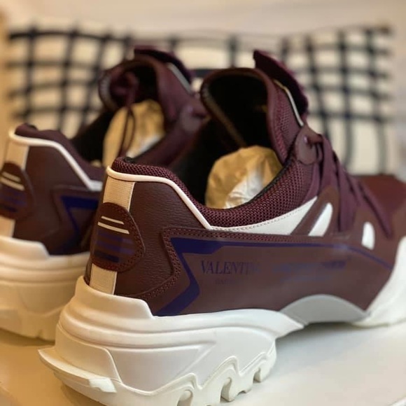 SY0S0C20 - Valentino Garavani Men’s Sneakers - Picture 10 of 15